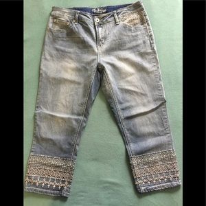 Women’s jean capri pants